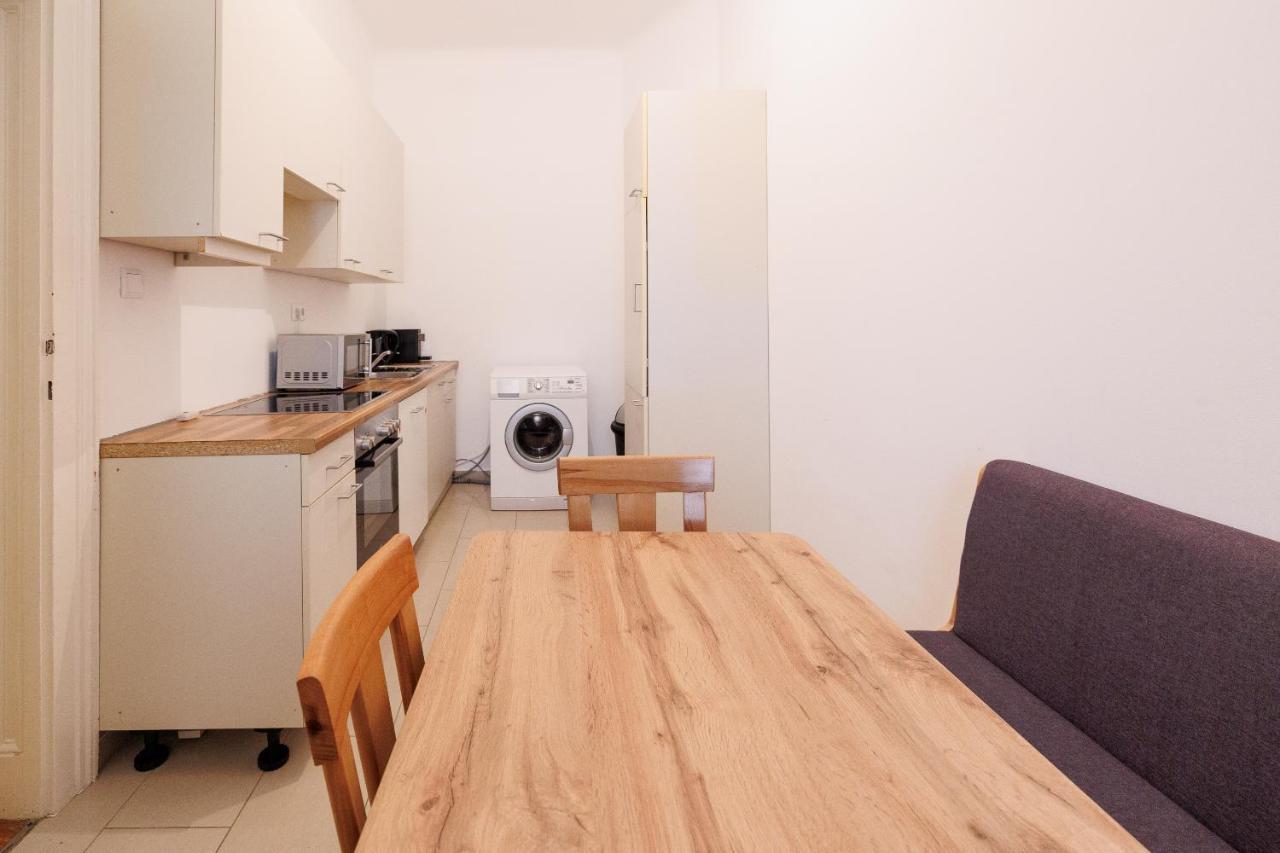 Central Apartment - Private Sauna Вена Экстерьер фото